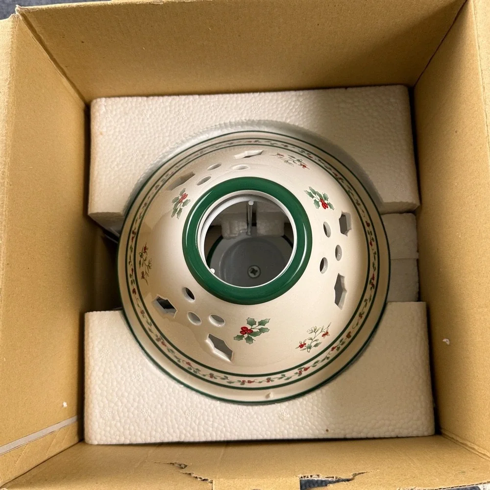 Vtg Pfaltzgraff Winterberry Votive‎ Lamp 109-B86-00 Christmas Candle Holder NIB